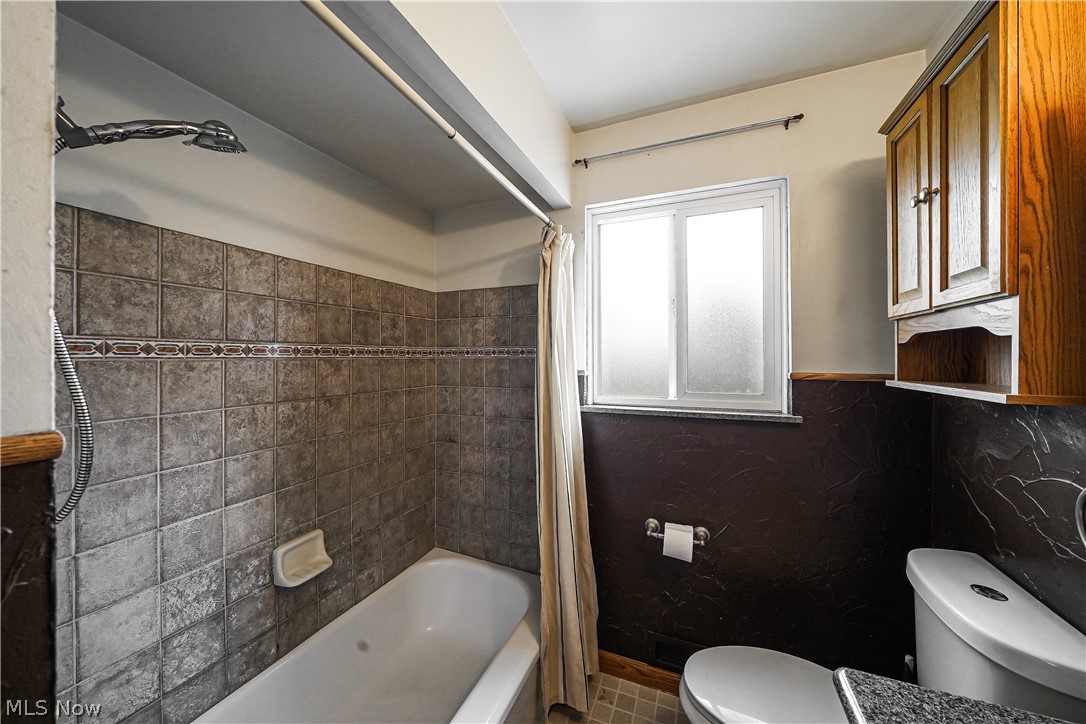 Alex Fodor Estates 02 - Residential