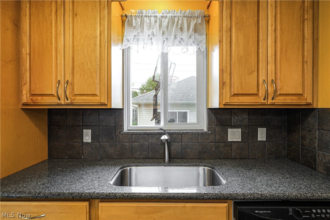 Alex Fodor Estates 02 - Residential