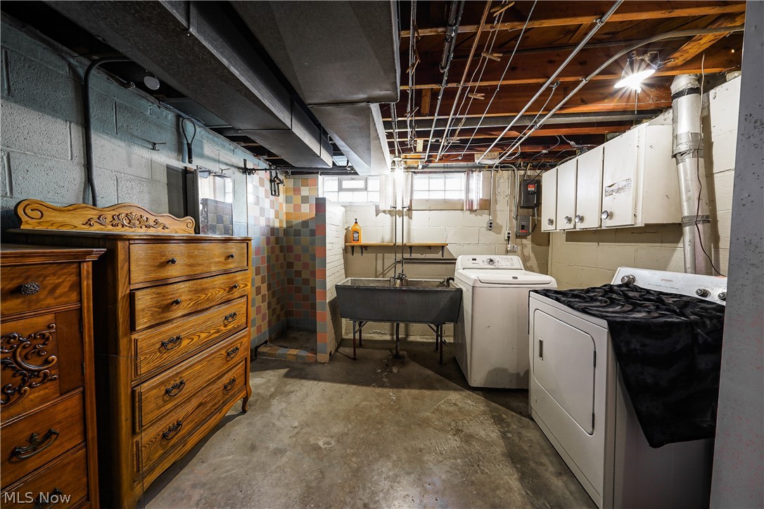 Alex Fodor Estates 02 - Residential