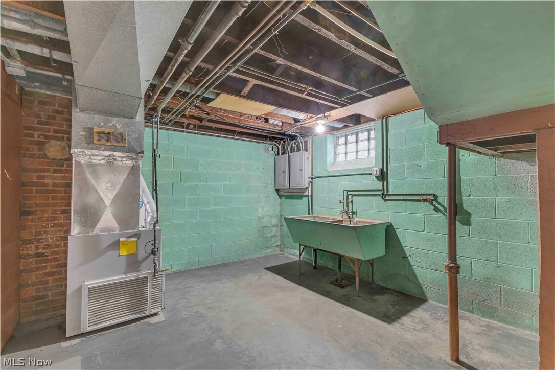 Ridgewood Gardens Anx 02 - Residential Income