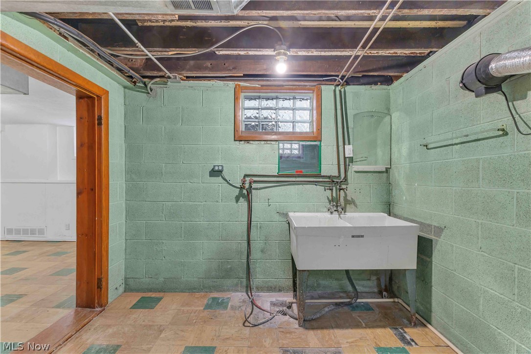 Ridgewood Gardens Anx 02 - Residential Income