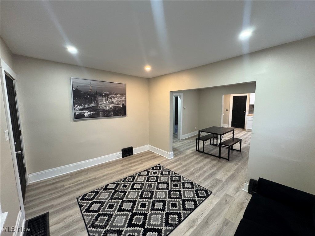 Photo of 14910 Kingsford Avenue, Cleveland, OH 44128 (MLS # 5180684)