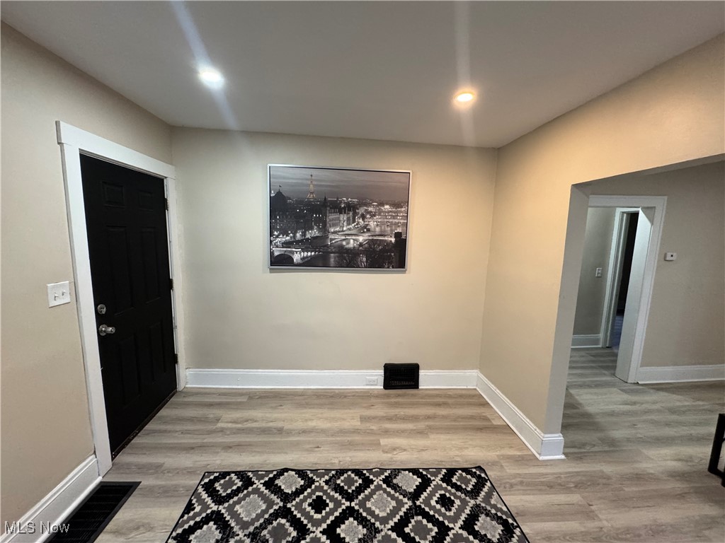 14910 Kingsford Avenue