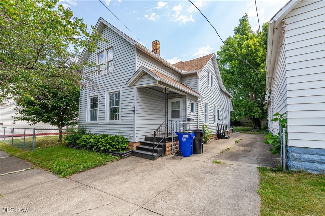 View Cleveland, OH 44109 house