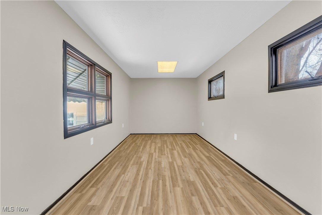 Brookwood Bch Estates Sub/Corning - Residential Lease