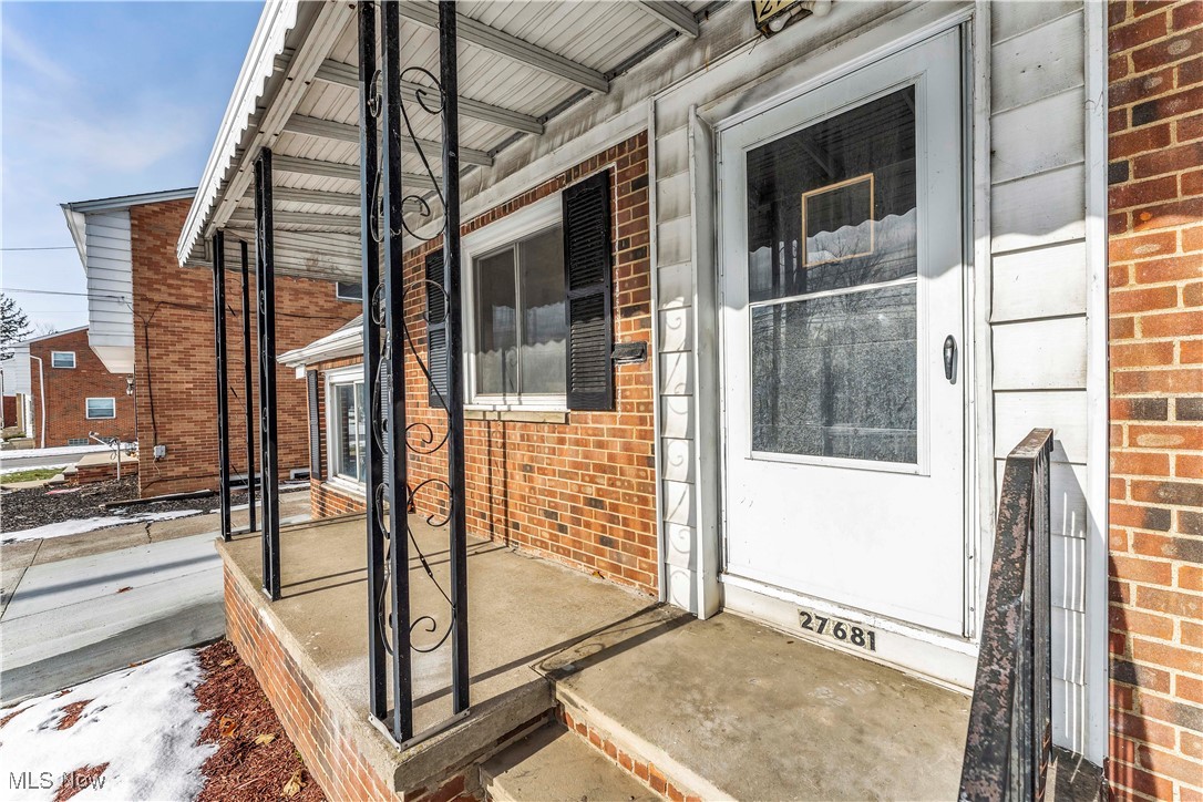 Brookwood Bch Estates Sub/Corning - Residential Lease