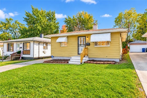 Homes For Sale - 4769 E 174 Street<br/> Cuyahoga County, Cleveland, OH 44128
