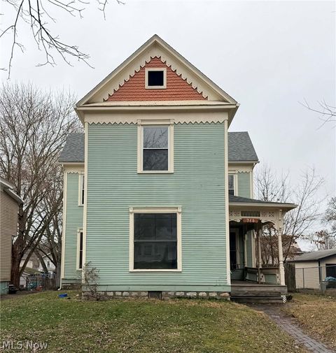 Homes For Sale - 715 Brighton Boulevard<br/> Muskingum County, Zanesville, OH 43701