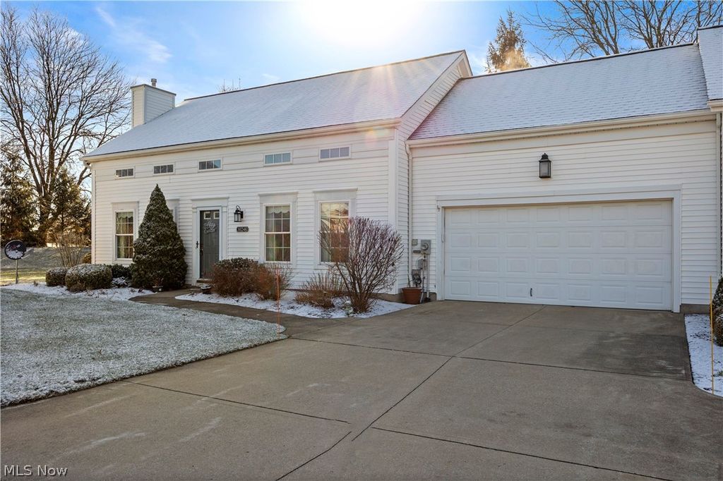 Photo of 10248 Brighton Circle, Twinsburg, OH 44087 (MLS # 5196467)