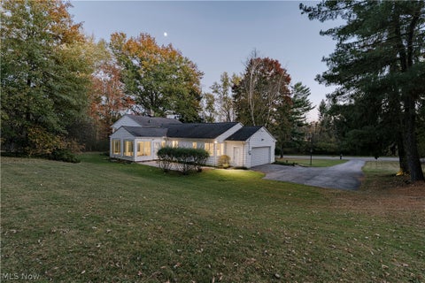 Tiny photo for 32499 Pinetree Road, Pepper Pike, OH 44124 (MLS # 5254661)