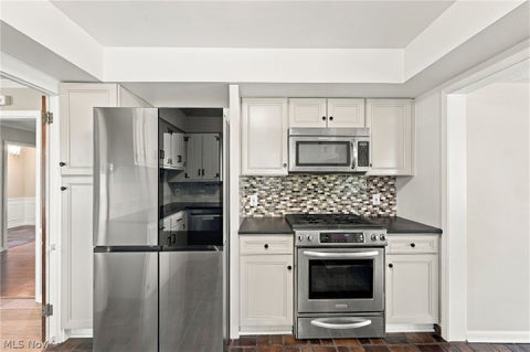 Tiny photo for 32499 Pinetree Road, Pepper Pike, OH 44124 (MLS # 5254661)