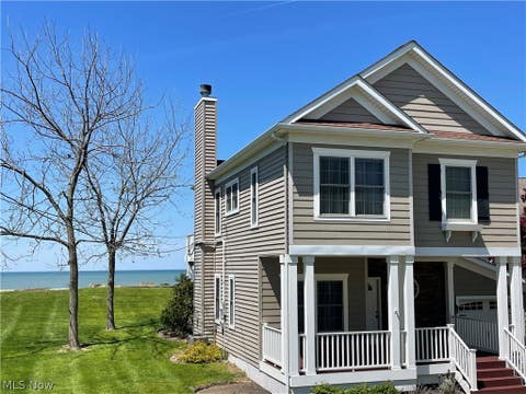 Homes For Sale - 35685 Galalina Boulevard<br/> Lake County, Eastlake, OH 44095