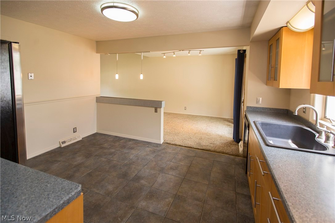 Marvin J Gross 11 - Residential