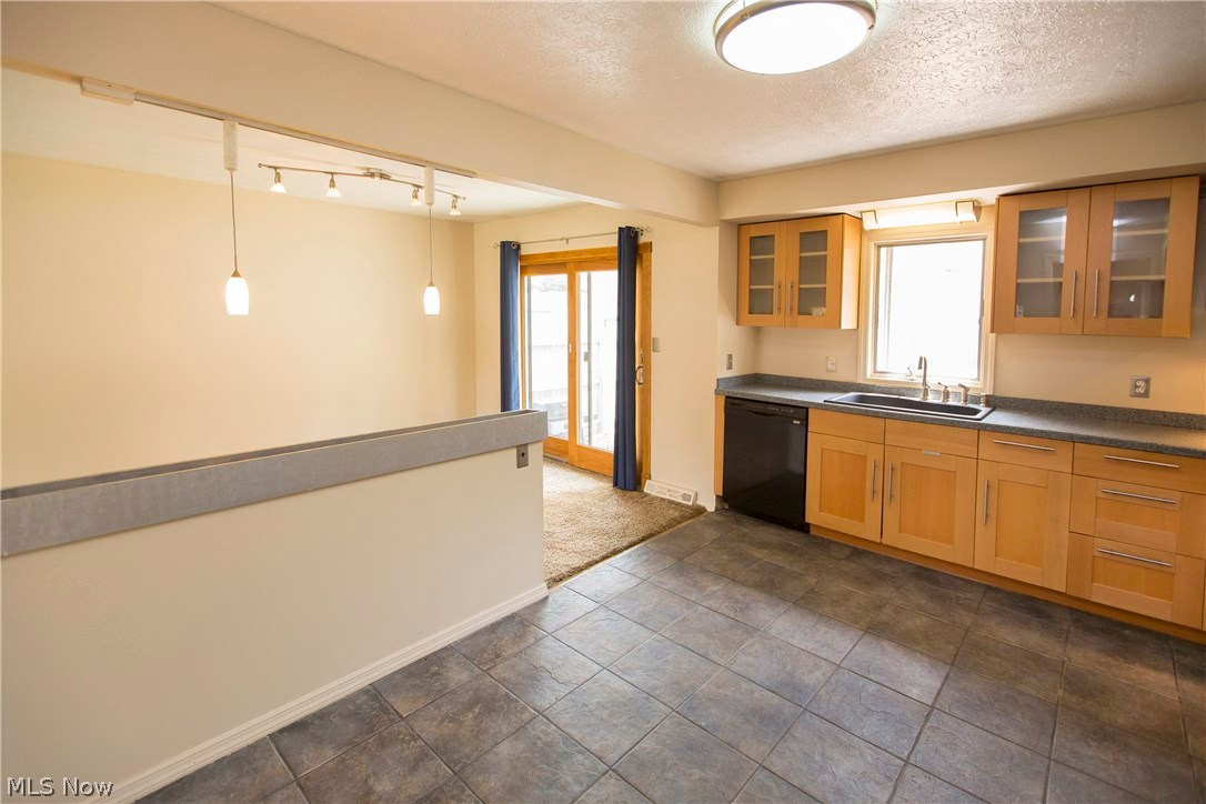 Marvin J Gross 11 - Residential