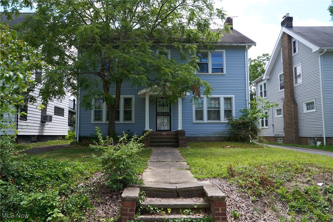 Investor / rehabbing opportunity in highly sought-after Cleveland Heights, near Cain Park. This 3-story, nearly 3,000?sq?ft classic fixer has tons of potential—including a full third floor primed for a spectacular loft or additional living space. Equipped with a basement bath plus a second-floor bath, but otherwise in need of comprehensive rehab.
Super solid bones, great room flow, high ceilings and vintage charm await the right buyer. Bring your vision (and contractor!) to restore character and add tremendous value. Median sale price in the area is $235,000 rentals in the area or anywhere from $1800-$2500 a month. Point of sale is already completed to be assumed by Buyer and can be downloaded by your agent.
Don't wait this can be a money maker.