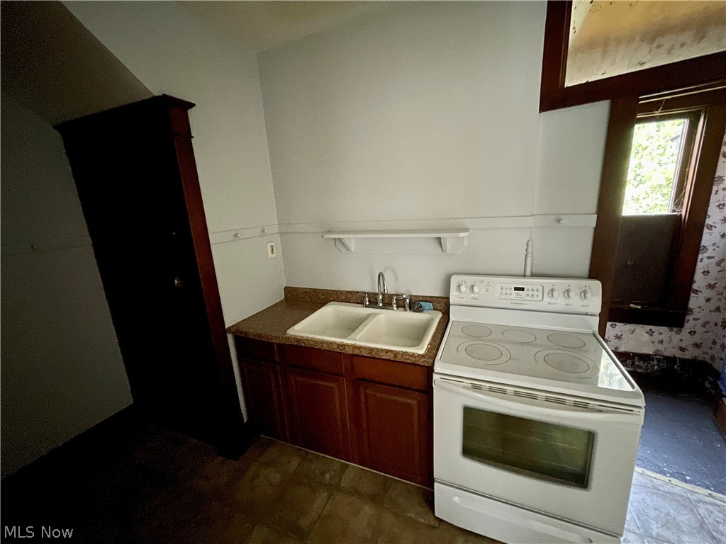 Canton - Residential Income