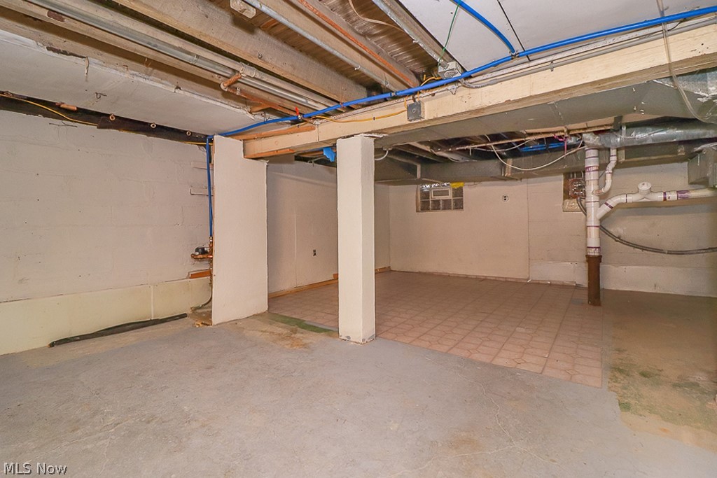 Charles A Posts Uplands - Residential