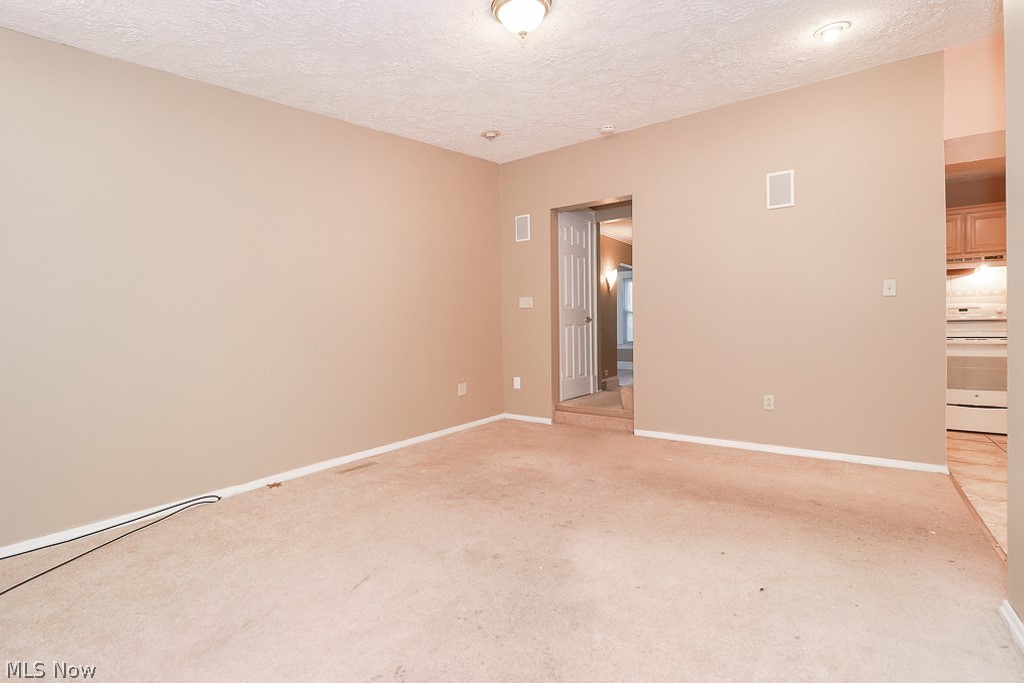 Charles A Posts Uplands - Residential