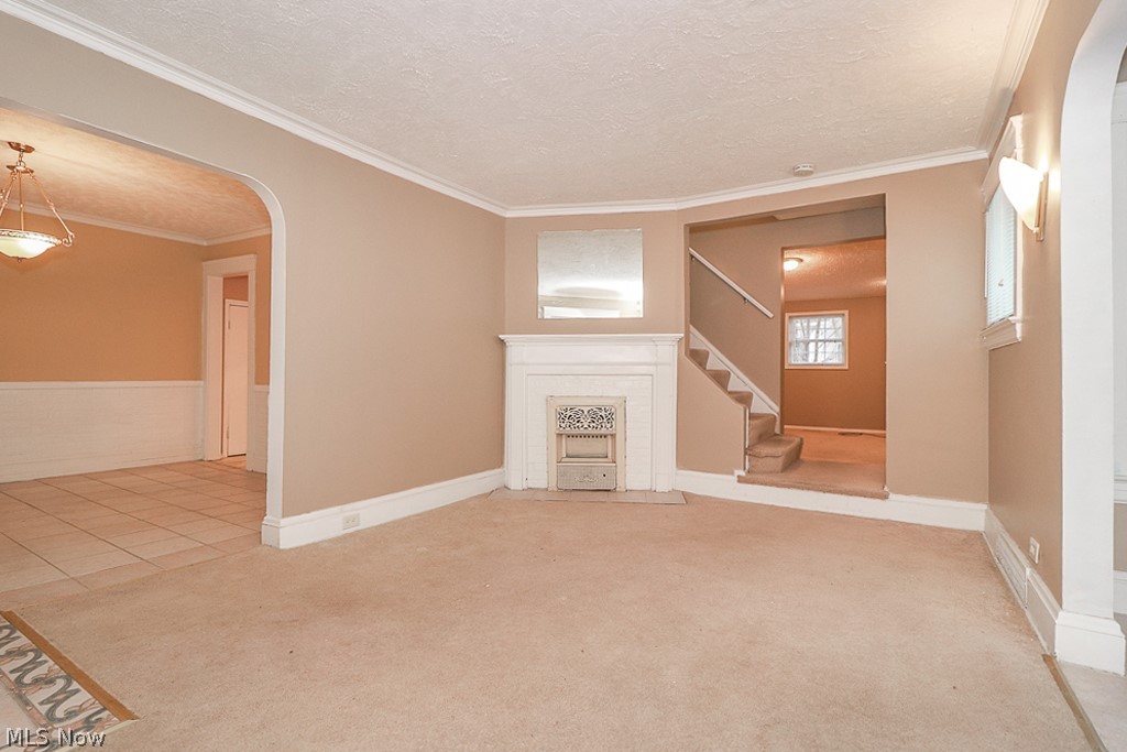 Charles A Posts Uplands - Residential