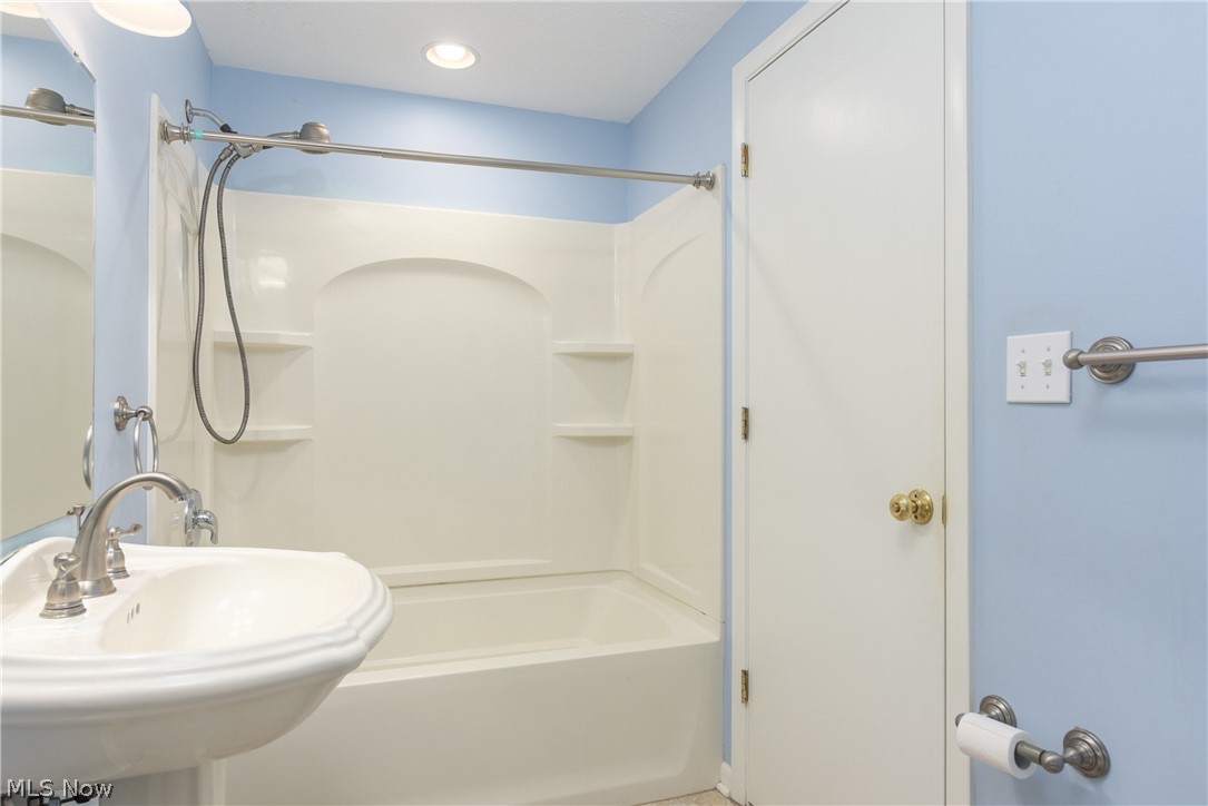 Manning & Campbell 08 - Residential