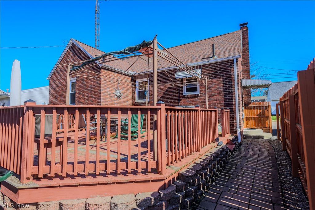 Photo of 319 Superior Street, Louisville, OH 44641 (MLS # 5191823)