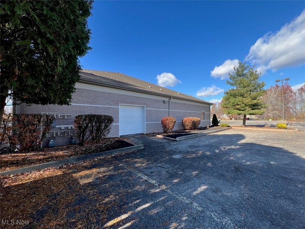 Photo of 5401 Ashley Circle, Youngstown, OH 44515 (MLS # 5177535)