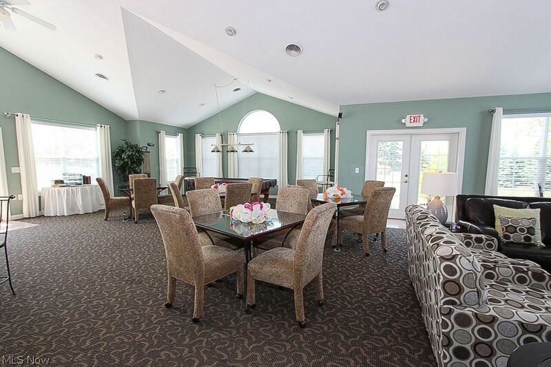 Crossings at est Valley - Residential