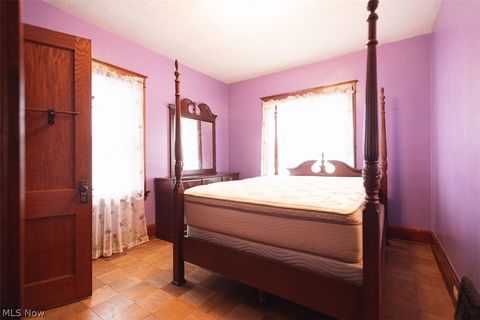 Tiny photo for 33 N Hartford Avenue, Youngstown, OH 44509 (MLS # 5196315)