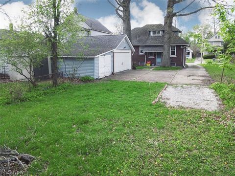 Tiny photo for 33 N Hartford Avenue, Youngstown, OH 44509 (MLS # 5196315)