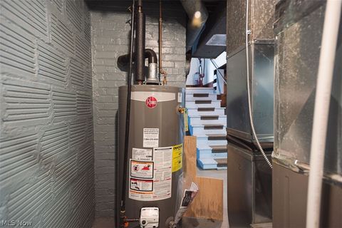 Tiny photo for 33 N Hartford Avenue, Youngstown, OH 44509 (MLS # 5196315)