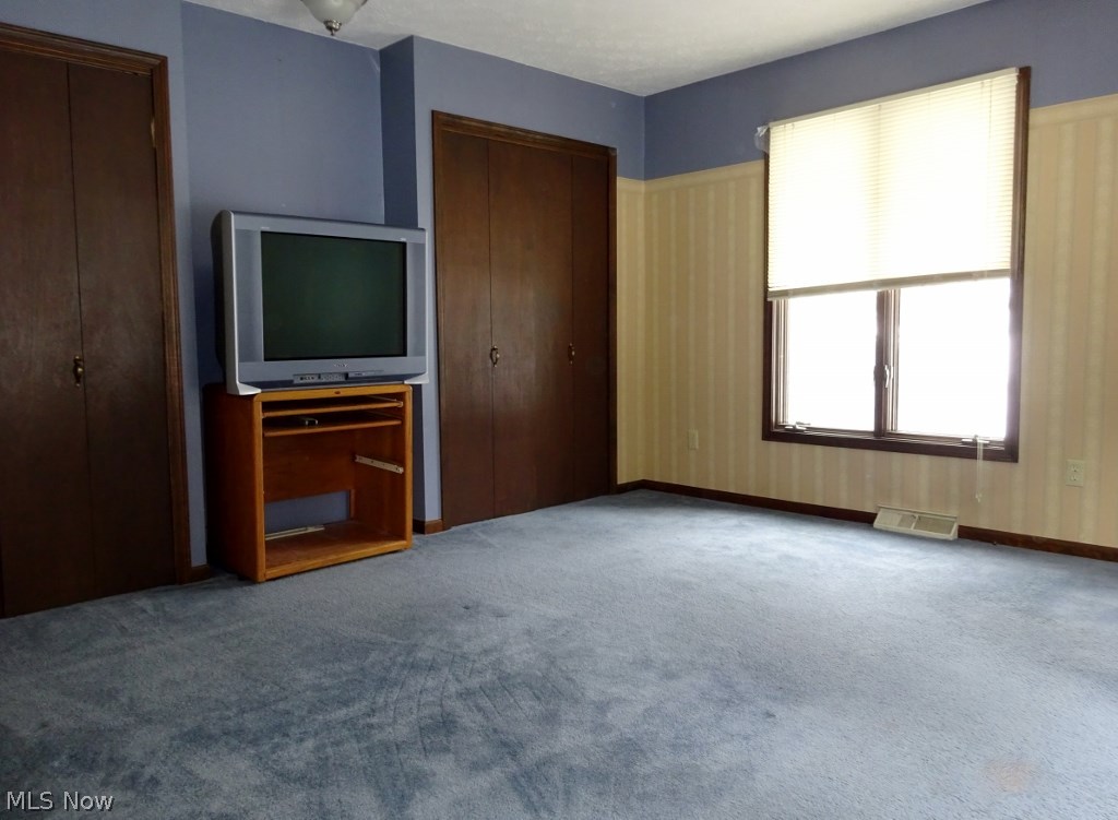 Suffield - Residential