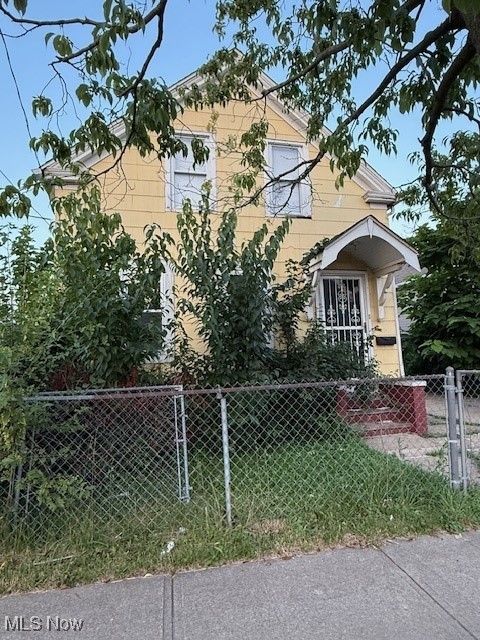 3325 W 52nd Street, Cleveland, OH 44102 - #: 5145575