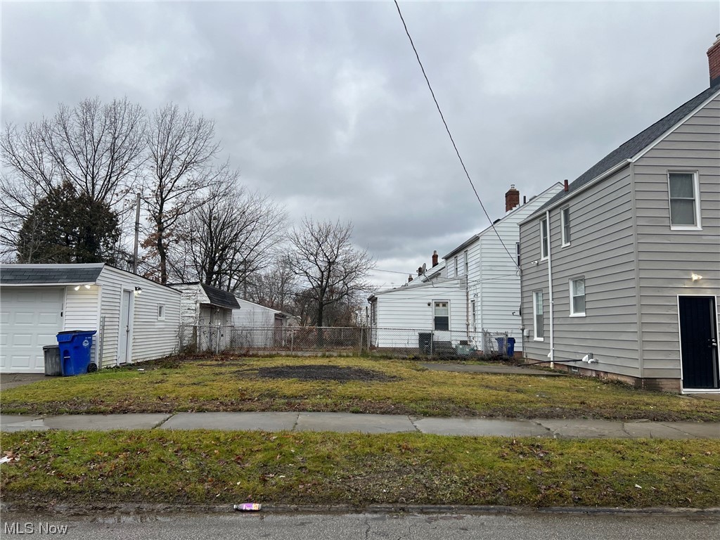 Shaker Lee - Residential