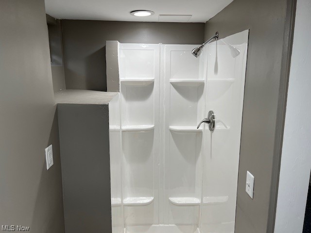 Shaker Lee - Residential