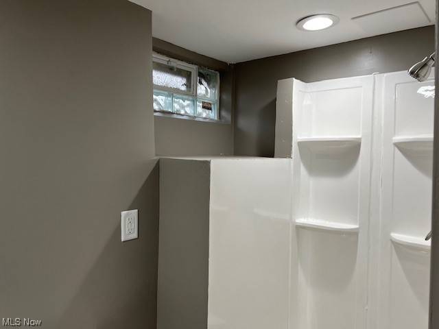 Shaker Lee - Residential