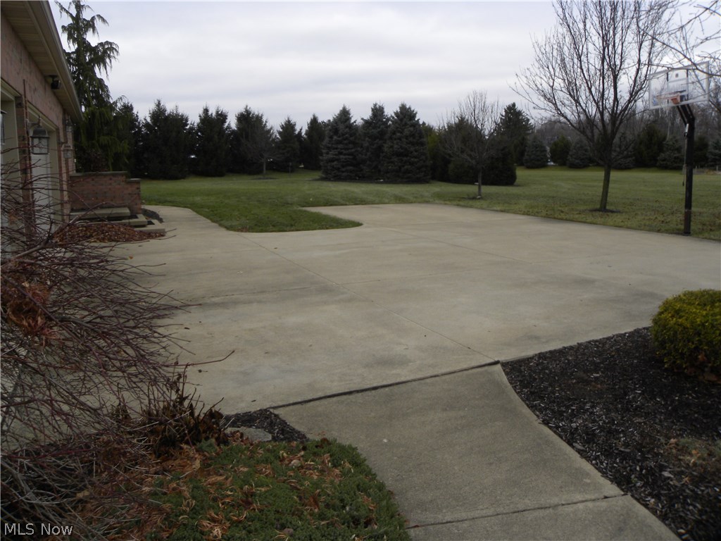 Twin Oaks - Residential