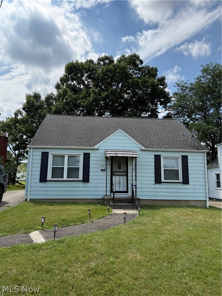 Photo 1 of 13 — 430 Moherman Avenue, Youngstown, OH 44509