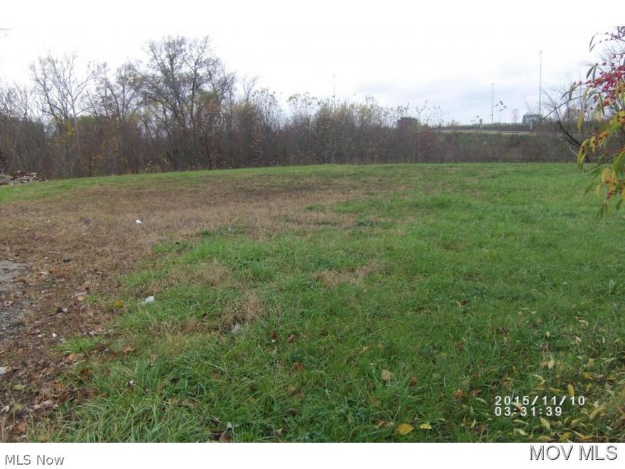 All utilities available.  Great for new development.  Elem: Franklin Elementary School  Elem/Bus: Y  JrHigh: Edison Jr. High School  JrHigh/Bus: Y  High: Parkersburg South High  High/Bus: Y  Fire: CIT  Police: CTY  PossFreeGas: N