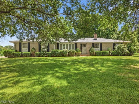 Homes For Sale - 4800 Suzette Avenue<br/> Massillon, OH 44647