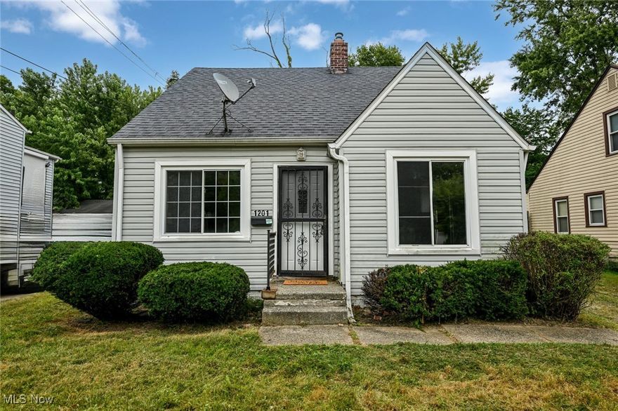 Welcome to 1201 Hartford Ave, a beautifully remodeled 3-bedroom, 1-bath Cape Cod home in Akron, OH. This charming property boasts a freshly updated interior with modern finishes, including a brand-new bathroom, quartz countertops, and sleek stainless steel appliances in the kitchen. The home features new flooring throughout the main level and fresh carpeting upstairs, providing a cozy and inviting atmosphere. With a newer roof and durable vinyl siding, the exterior offers both curb appeal and peace of mind. Perfectly move-in ready, this home is a must-see for anyone seeking modern updates and classic Cape Cod charm.