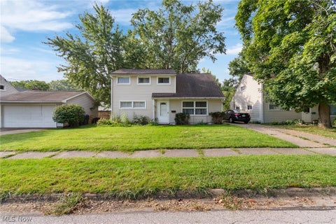 Homes For Sale - 2610 Owaisa Road<br/> Cuyahoga Falls, OH 44221