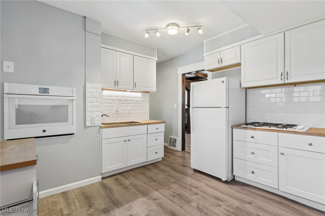 Hall Park - Residential