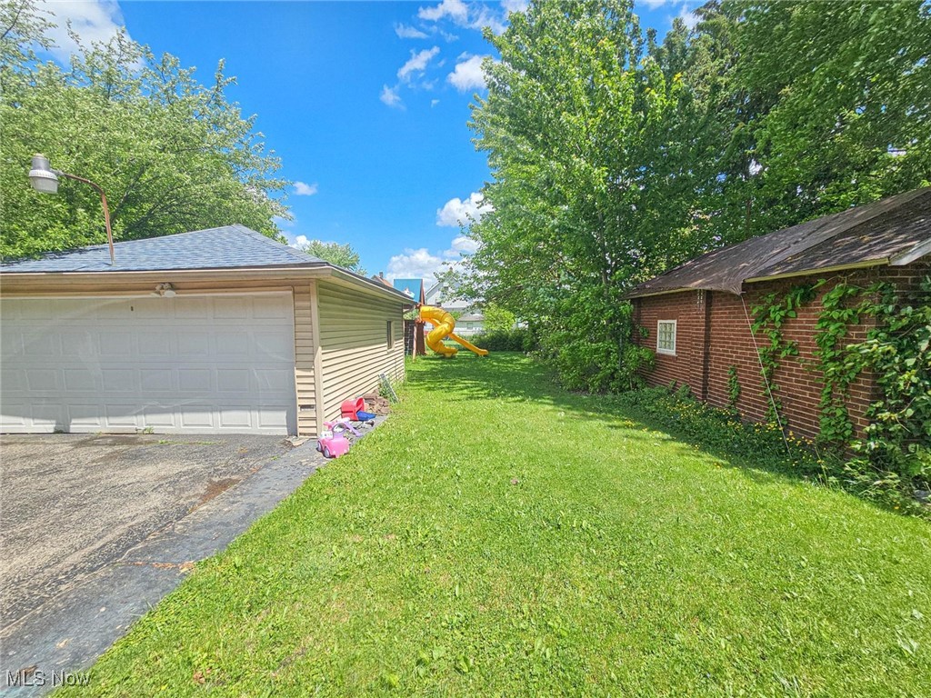 119 N Hartford Avenue, Youngstown, Ohio image 3