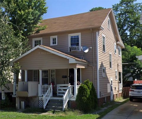 2089 Elbur Avenue Lakewood OH 44107