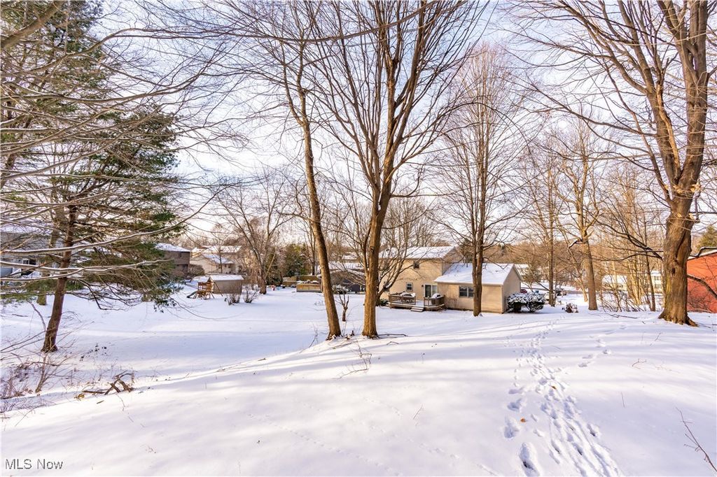 Photo of 9534 Garden Park Circle NW, Uniontown, OH 44685 (MLS # 5177331)