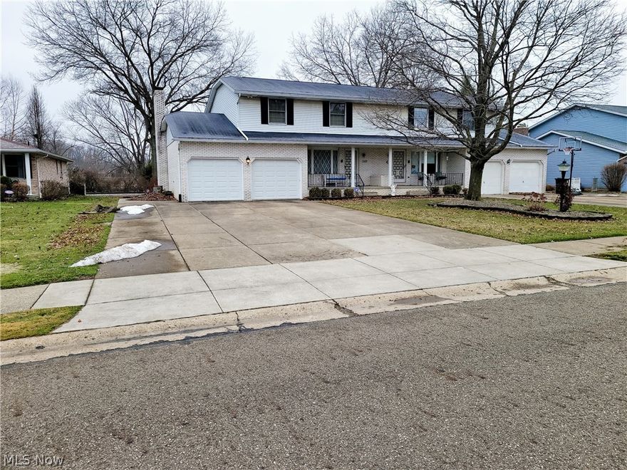 Brick and vinyl duplex in great area and super large with finished rec rooms. Month to month tenancy for tenants and plenty of potential here. Close to Gervasi Vineyards, Trails right behind unit. Overlooks large pond. Close to shopping, restaurants, and interstates. Master Bedroom with full bath and walk-in closets, 2 other large bedrooms. Large deck off of family room with French doors. Family room has fireplace.