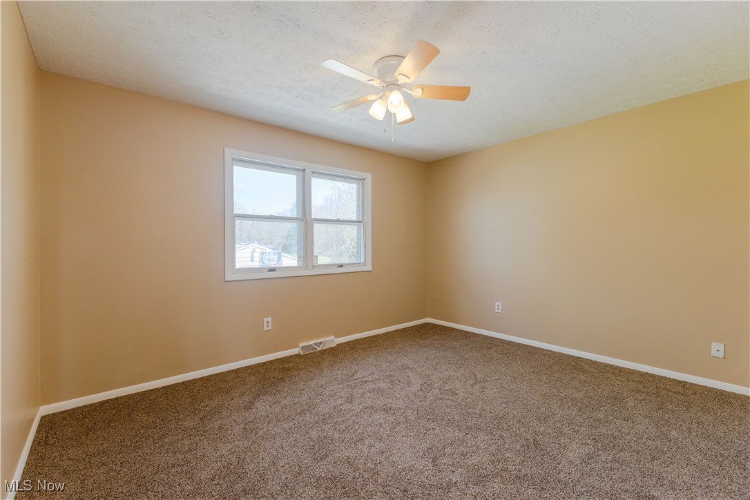 234 E Liberty Street, Youngstown, Ohio image 9