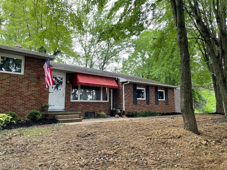 Beautiful 4 Bedroom All Brick Split Level Home. Brand New Pergo Flooring throughout the home Enjoy The  New Modern Kitchen With Breakfast Bar. Also Features Beautiful Bright 4 Season Sun Room That overlooks the Back Yard. The Private Treed Lot ,Also Includes  2 Huge Sheds With Lofts. Awesome 2 Oversized  Heated Garage With Glazed Tile Walls And Water, With walk down steps to Lower Level Also Attached 2 Car Carport . New Stainless Steel Appliances On Order New Hot Water Tank On Order Put Your Feet UP And Move Right IN. Front yard to be reseeded
Agent Owned