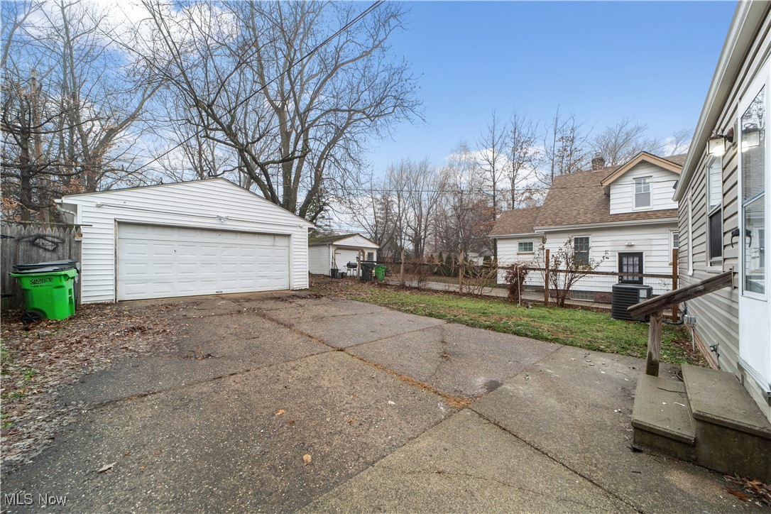 Mamie E Wright - Residential