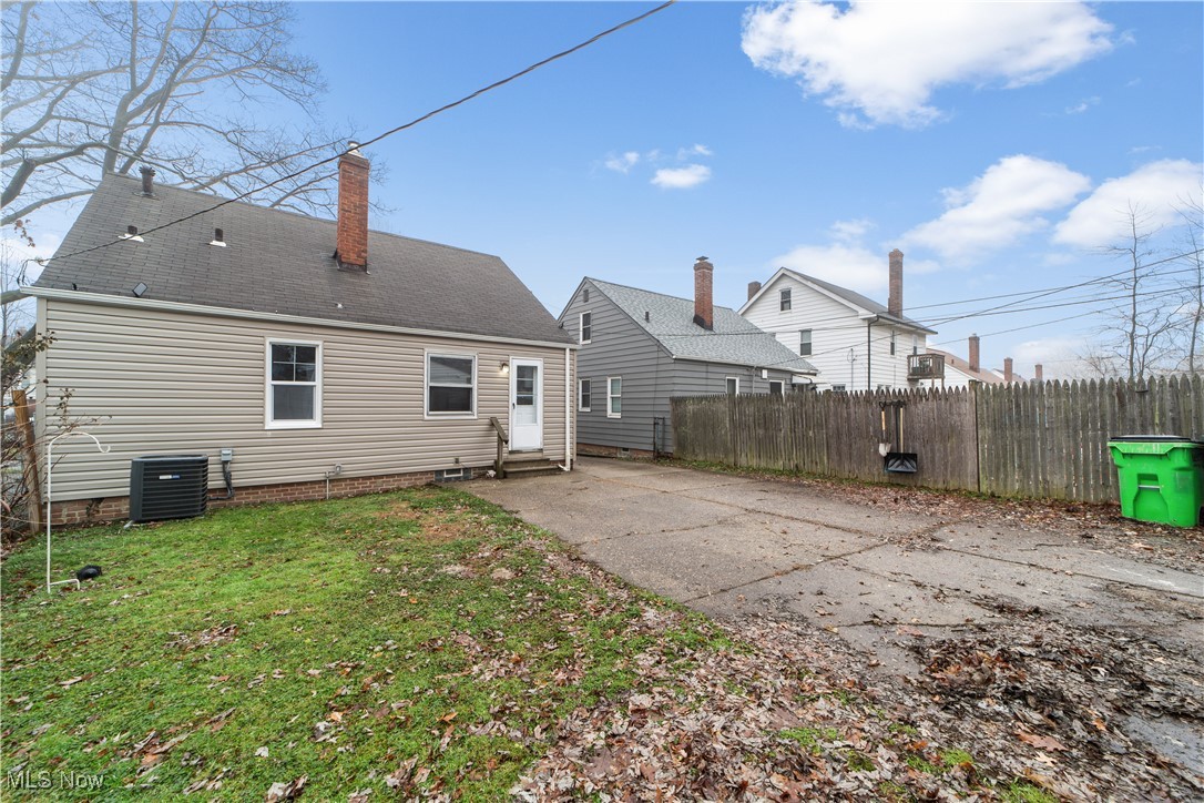 Mamie E Wright - Residential